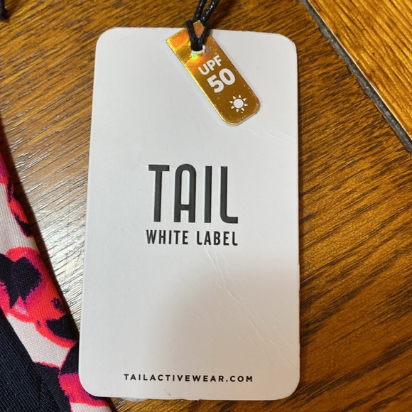 NWT Tail Golf Top Women’s Size S UPF 50 1/2 Zipper Long Sleeve Pink/Black Print - Picture 8 of 11